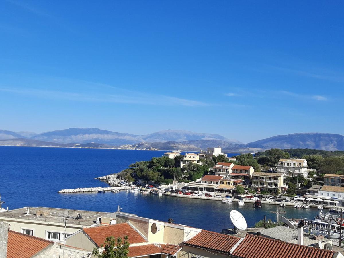 Solaris Methea- Luxury Central Villa By The Castle Kassiopi Exteriör bild