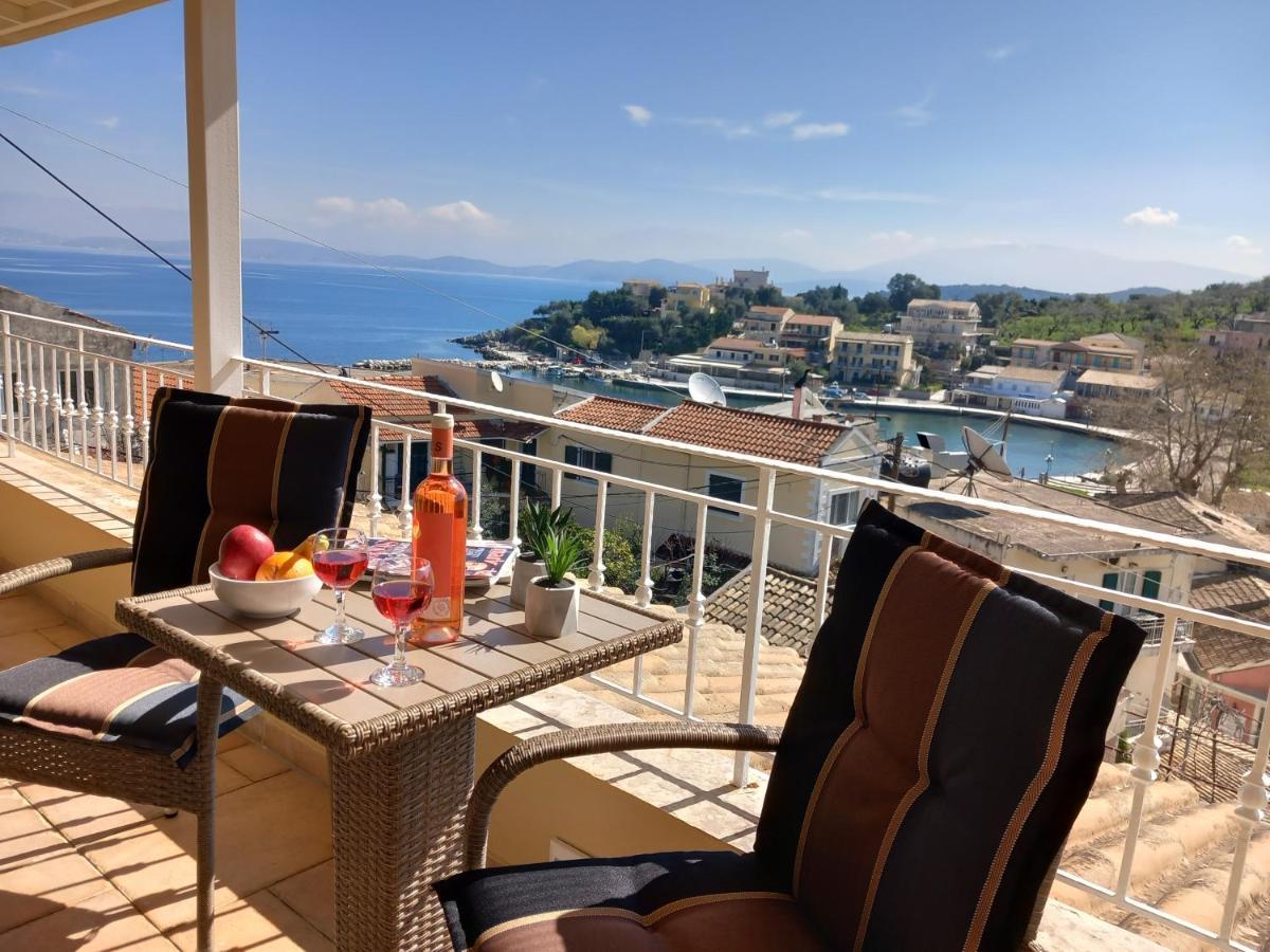 Solaris Methea- Luxury Central Villa By The Castle Kassiopi Exteriör bild