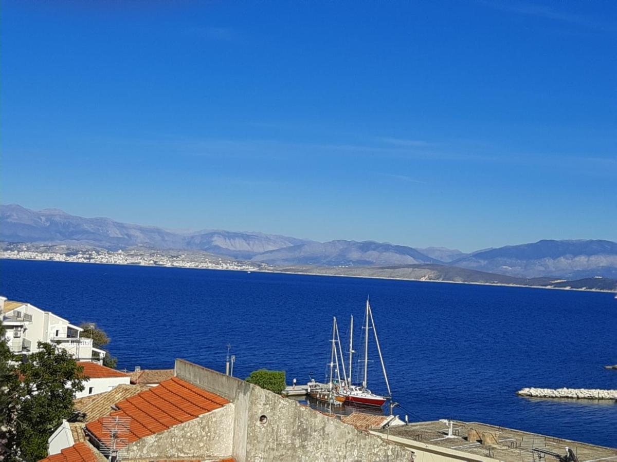 Solaris Methea- Luxury Central Villa By The Castle Kassiopi Exteriör bild