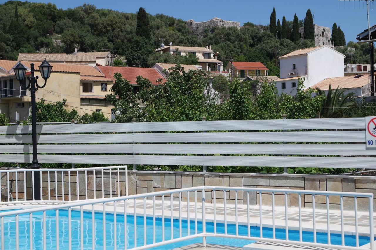 Solaris Methea- Luxury Central Villa By The Castle Kassiopi Exteriör bild