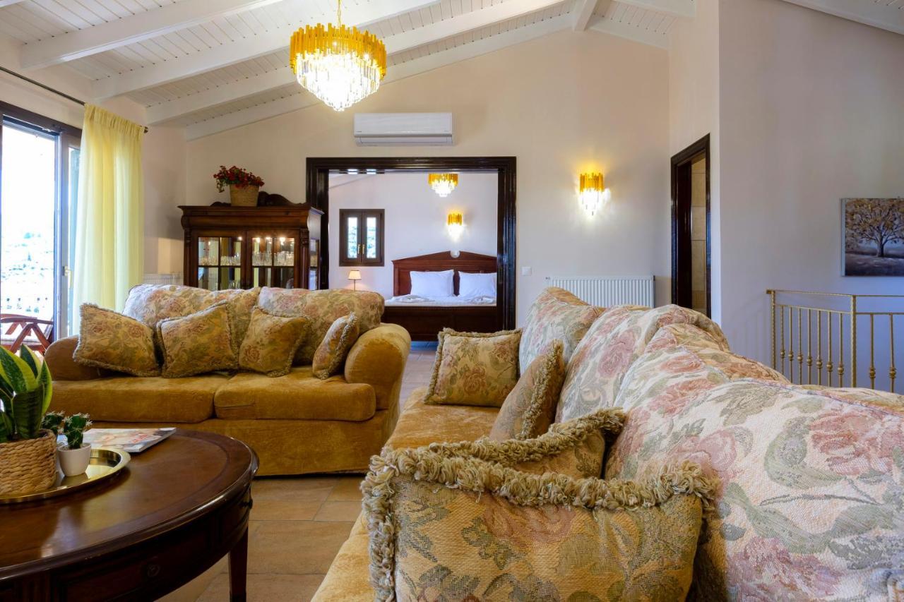Solaris Methea- Luxury Central Villa By The Castle Kassiopi Exteriör bild