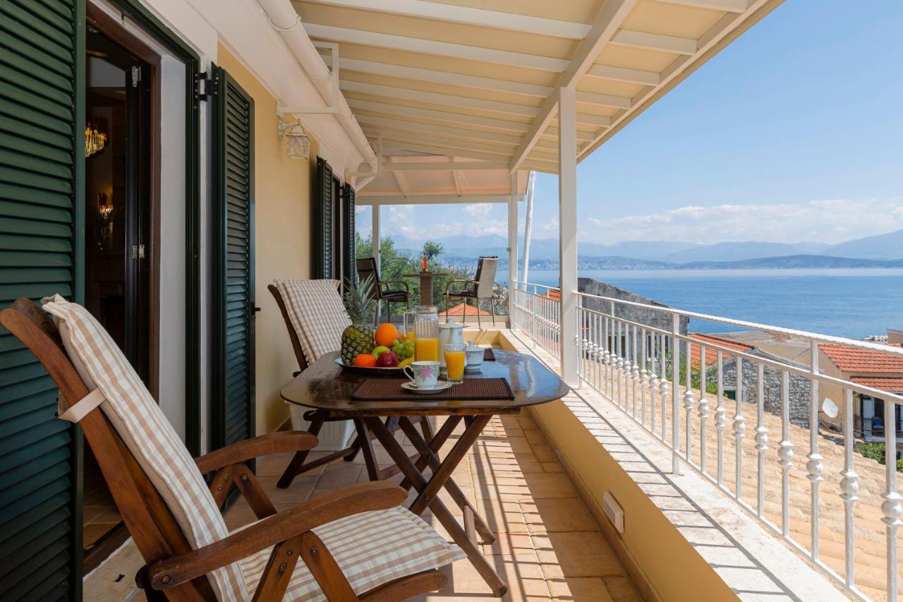 Solaris Methea- Luxury Central Villa By The Castle Kassiopi Exteriör bild