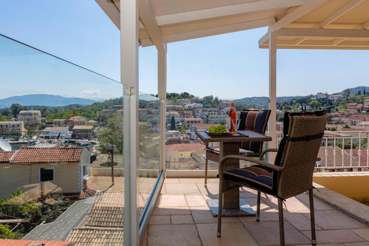 Solaris Methea- Luxury Central Villa By The Castle Kassiopi Exteriör bild
